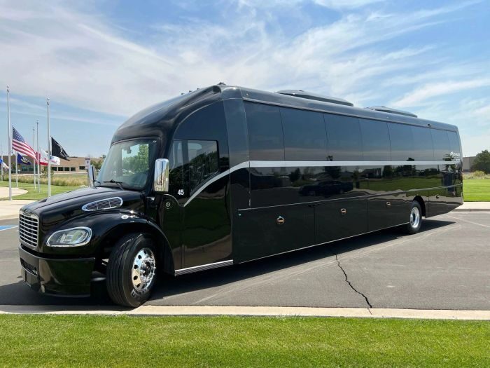Black coach bus – Monument party bus rental